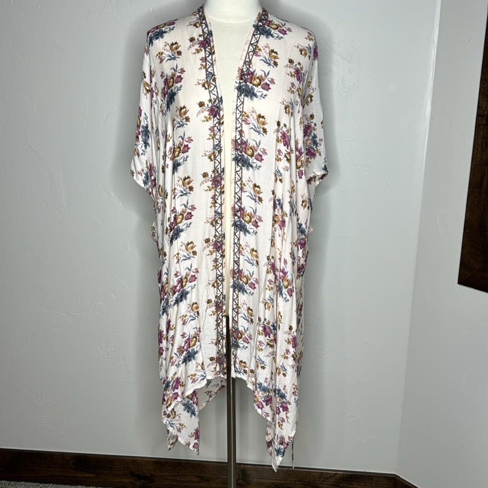 NWT Lovestitch floral kimono beeded duster One Size